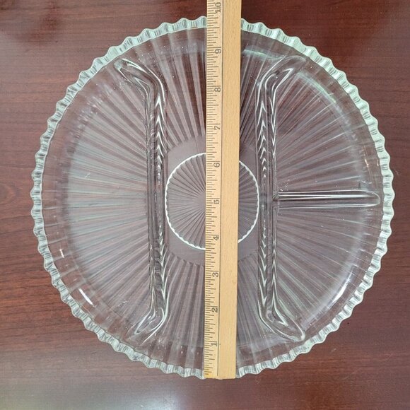 Vintage Divided Relish Dish Tray 4 Part Rib Pressed Glass Starburst 10" Round - Picture 3 of 3